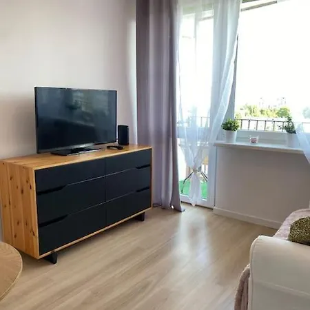 Apartment 17m2 - Przymorze, Close To The *